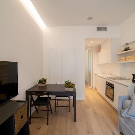 Navigli-Centro-Universita, Amazing New Apartment Milão Exterior foto